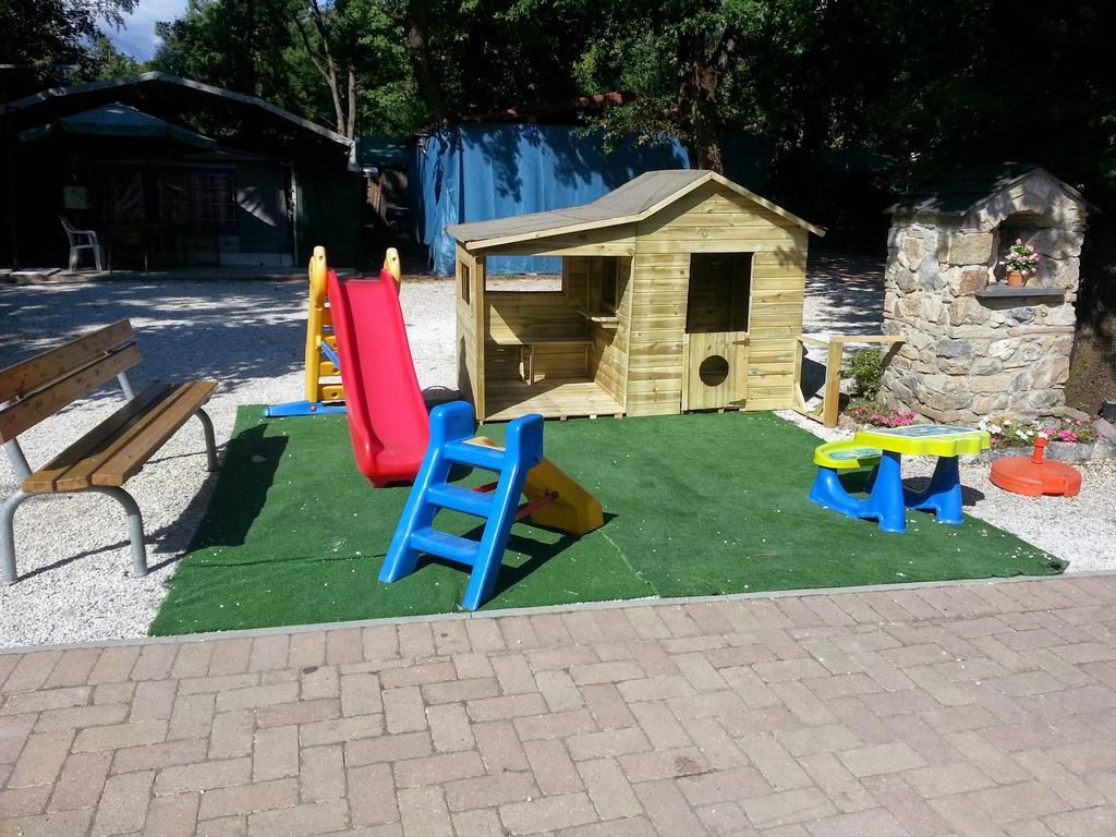 Camping Luni مارينا دي ماسا المظهر الخارجي الصورة
