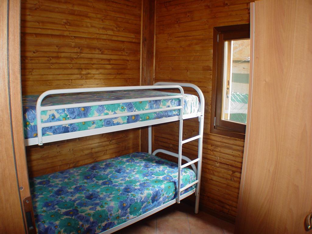 Camping Luni مارينا دي ماسا المظهر الخارجي الصورة