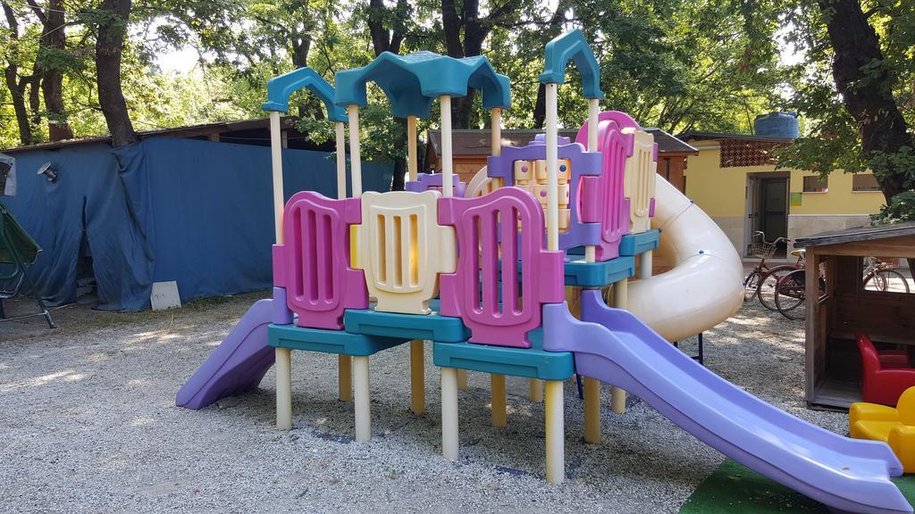 Camping Luni مارينا دي ماسا المظهر الخارجي الصورة